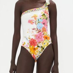 One piece bathing suit XL